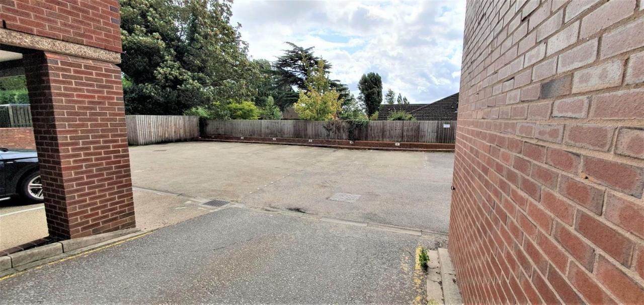 Cliftonville Heights - 2 Bed Home Away From Home Northampton Luaran gambar